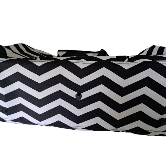 WB BLACK WHITE Chevron print zig zag duffle travel beach gym bag coastal XL - Picture 5 of 9